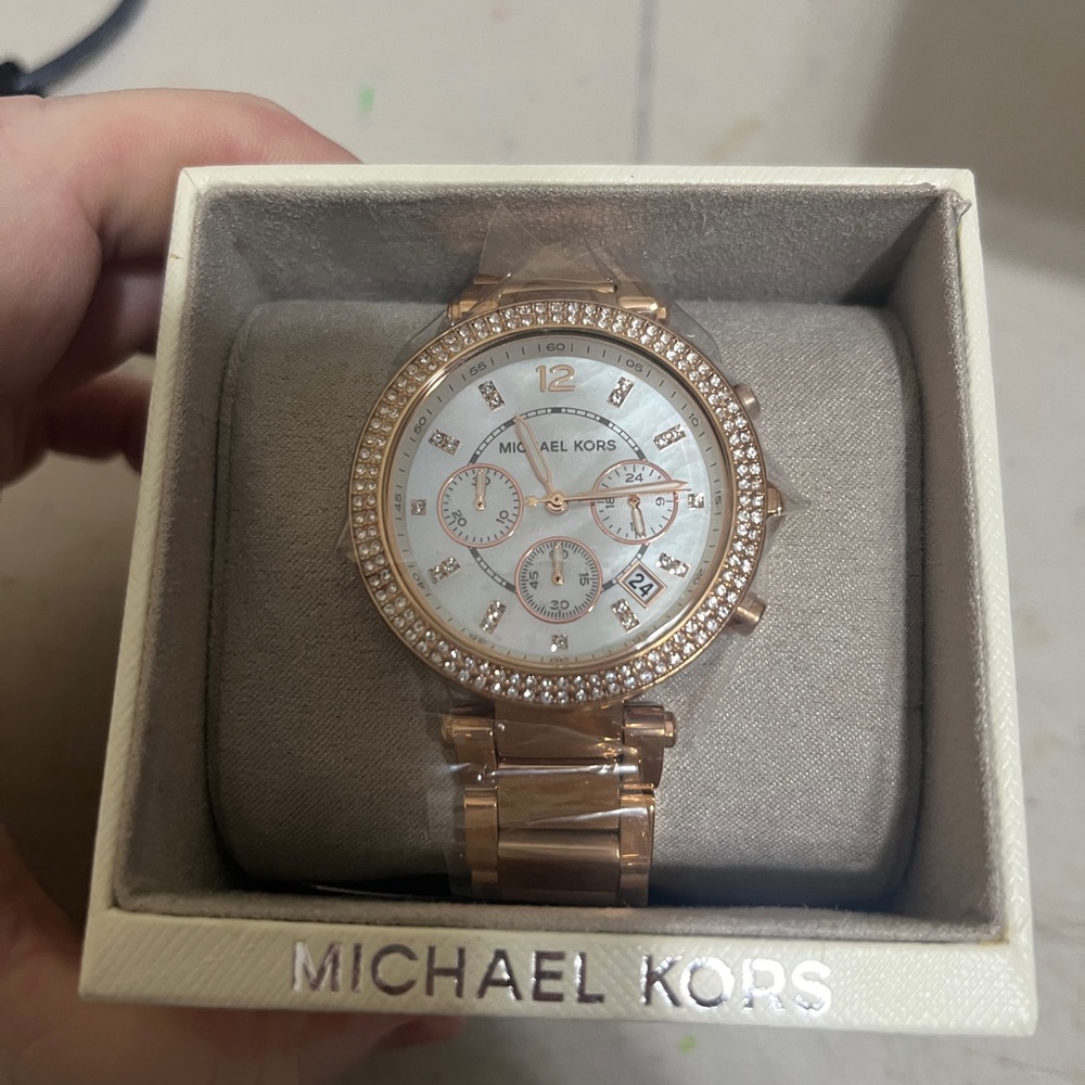 Brand new Michael Kors MK5491 Parker Rose Gold-Tone Watch